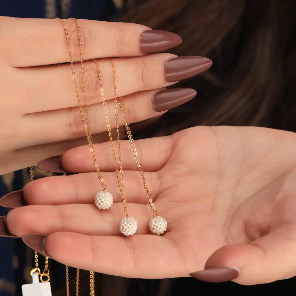 قلادة كرة الثلج