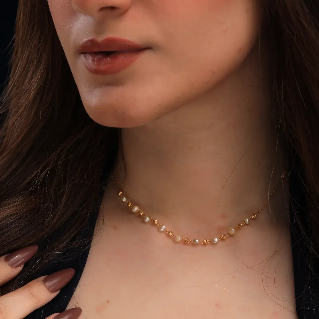 قلادة الكورات مع الؤلؤ 