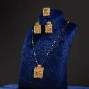 طقم الأشرفي المربع مع اللؤلؤ البحريني