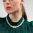 عقد من اللؤلؤ البحريني  مزين بحجر الزمرد الطبيعي