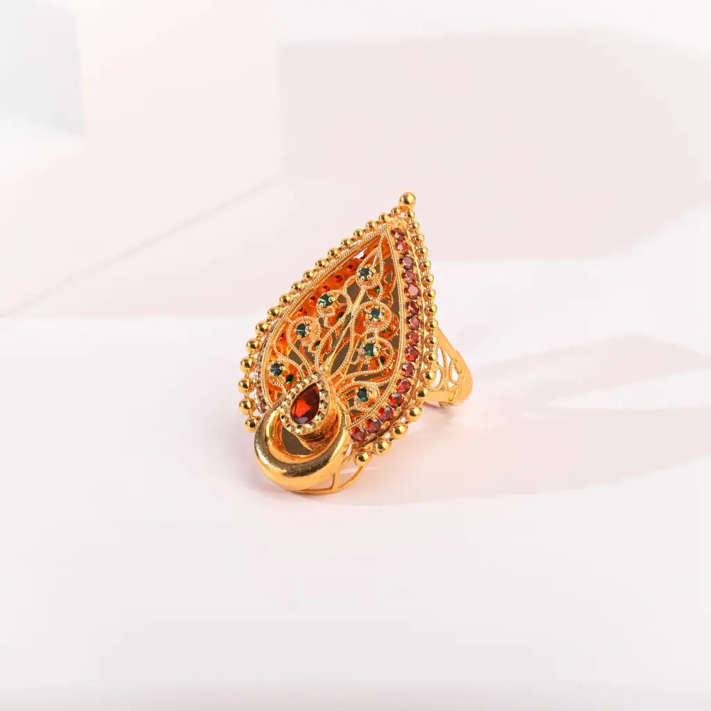 خاتم قطرة الياقوت والزمرد