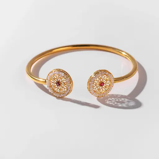 بنقل عطر الفل